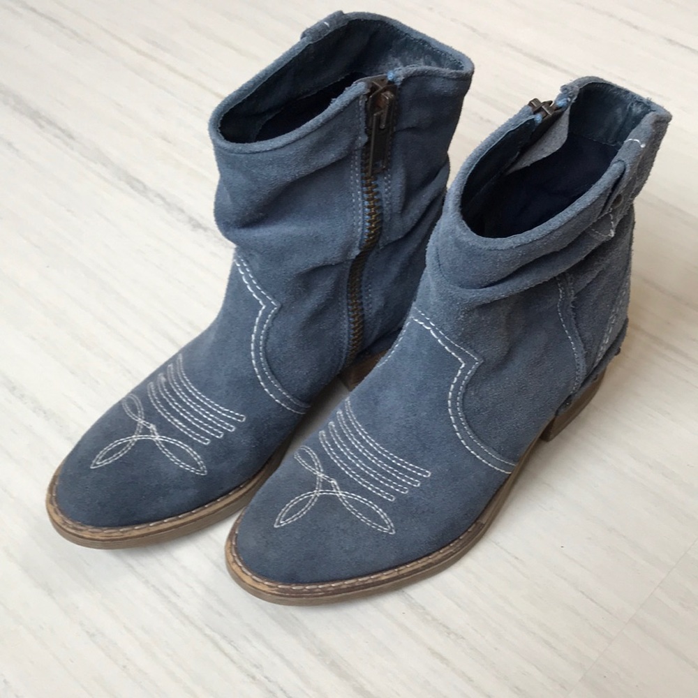 Sundance suede blue cowboy boot Size 38